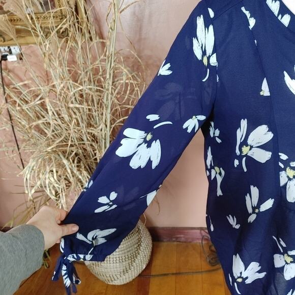 Liz Claiborne Size Medium M Rayon Blue White Polka Dot Blouse Top Sleeveless - Picture 14 of 14